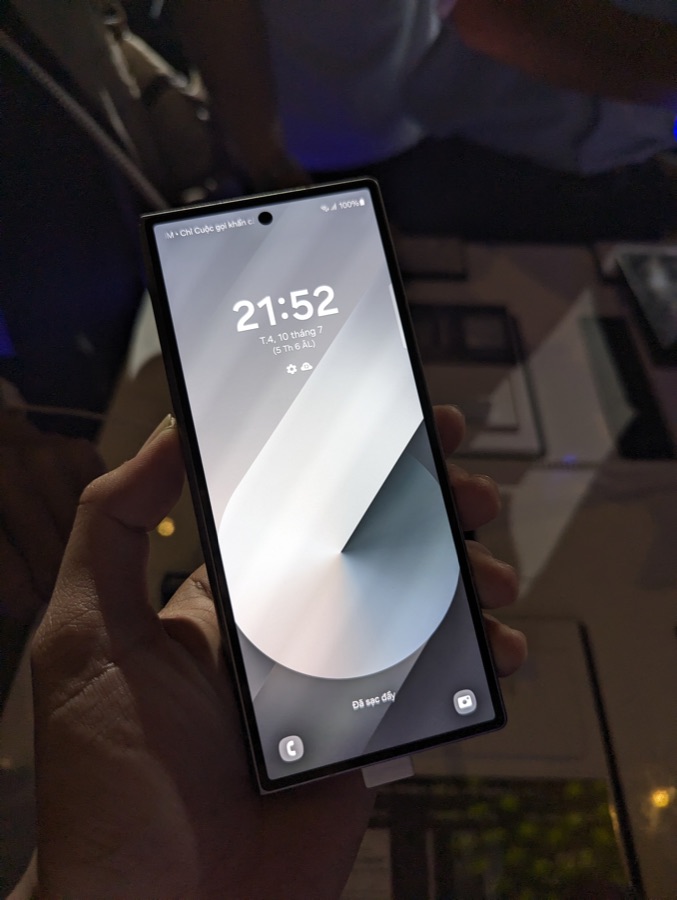 삼성 Galaxy Z Flip5 제품 이미지